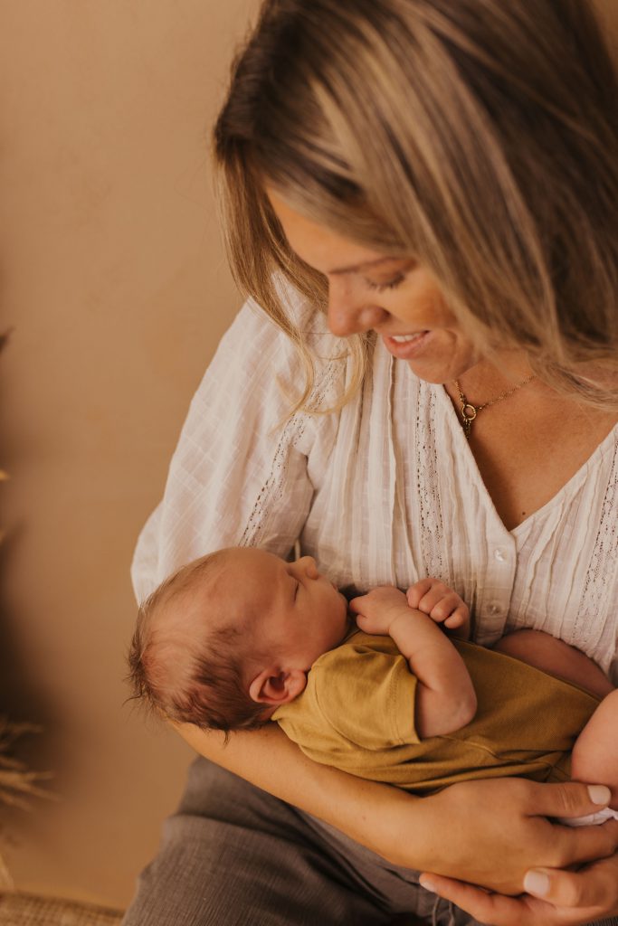 Fotografin Rostock Neugeborene Babyfotografie 61 683x1024